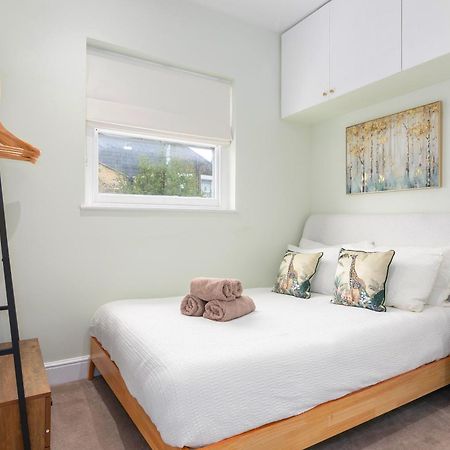 Cosy Flat 5 Min From Holland Park Station! Londonアパートメント エクステリア 写真