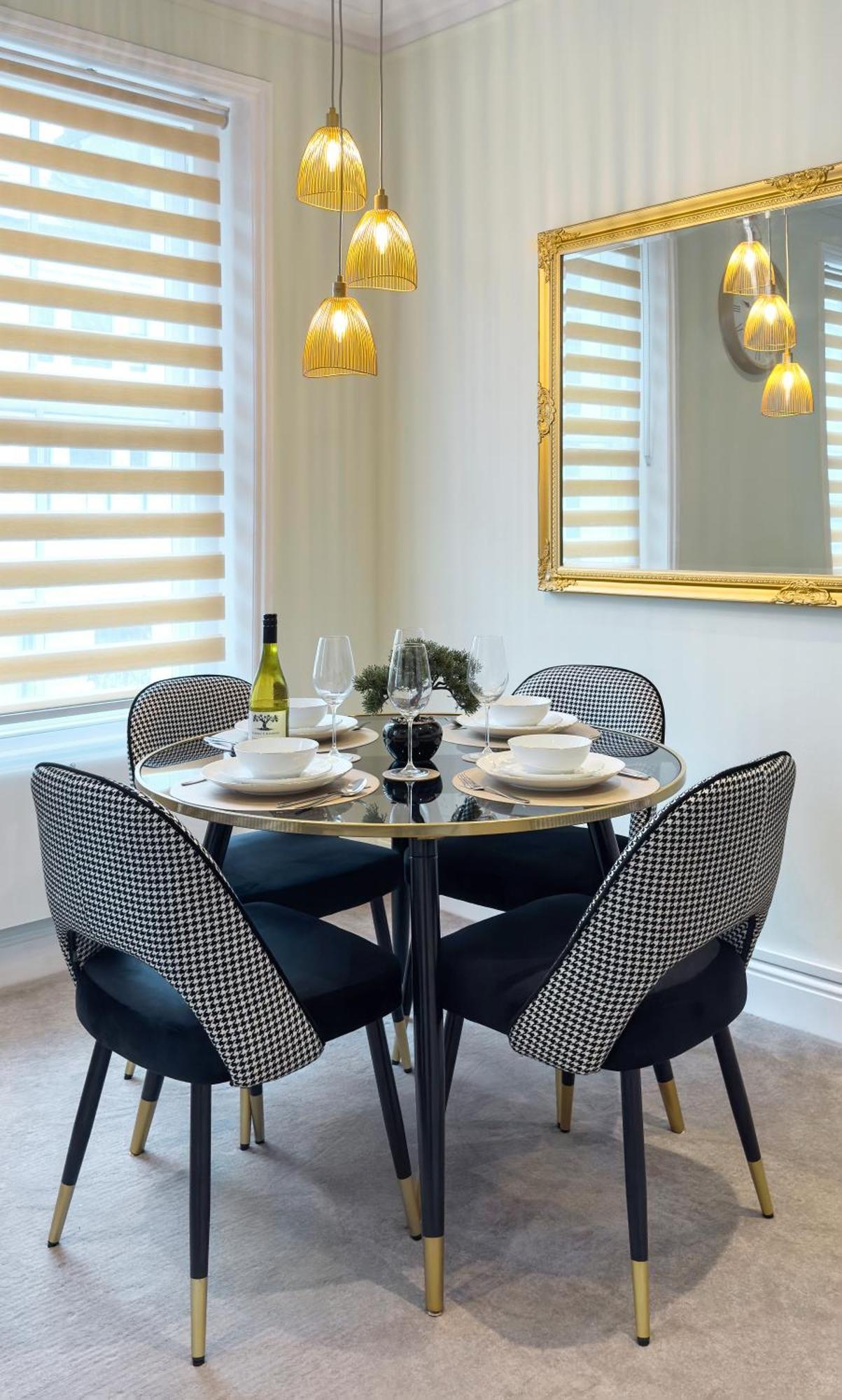 Cosy Flat 5 Min From Holland Park Station! Londonアパートメント エクステリア 写真
