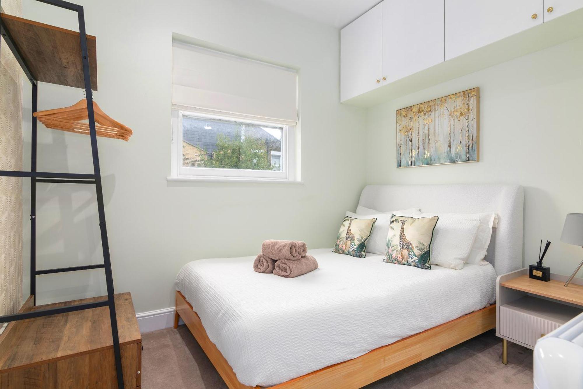 Cosy Flat 5 Min From Holland Park Station! Londonアパートメント エクステリア 写真
