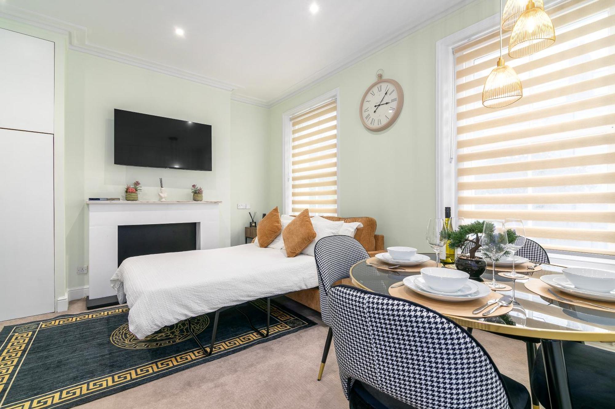 Cosy Flat 5 Min From Holland Park Station! Londonアパートメント エクステリア 写真