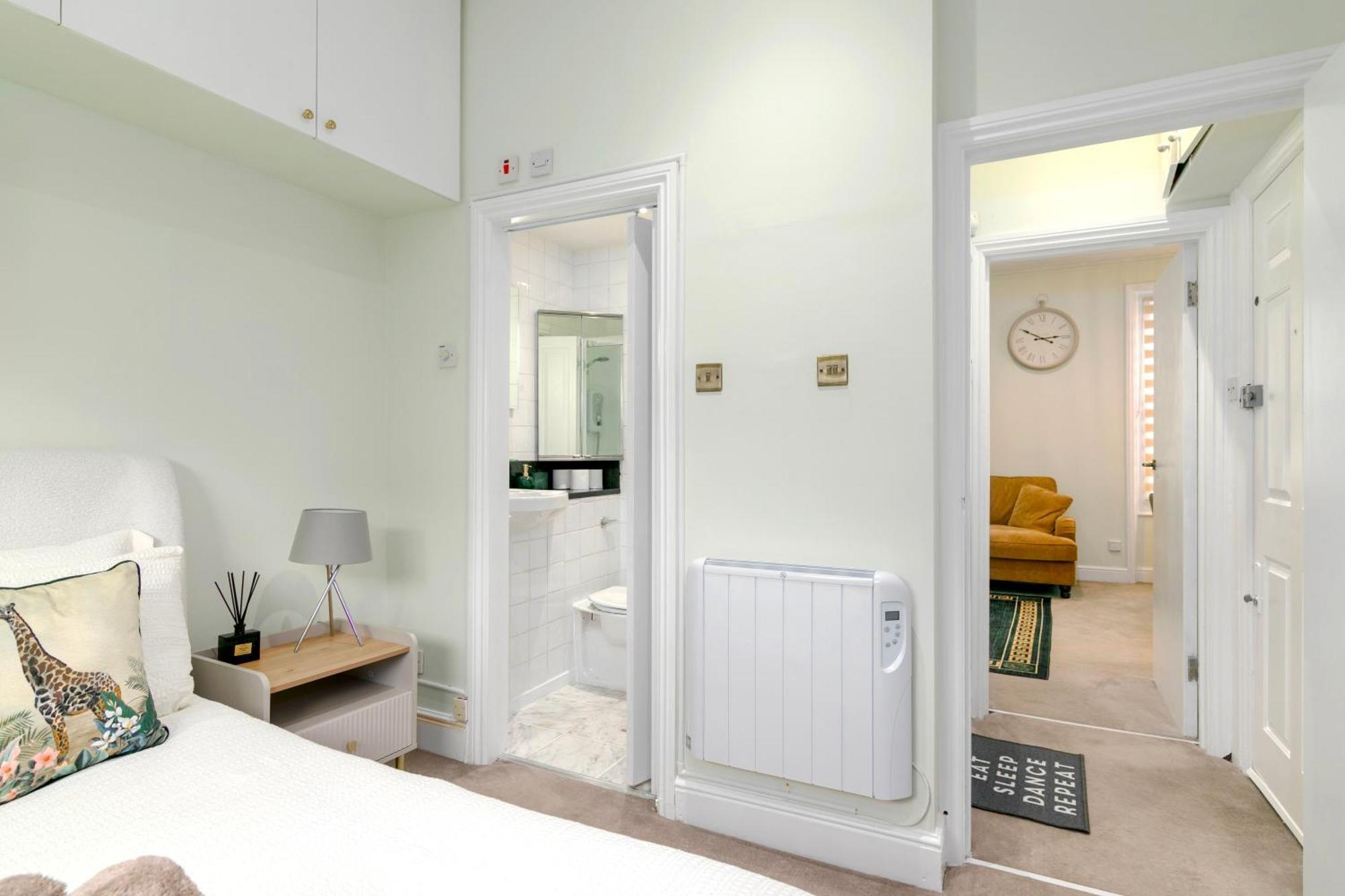 Cosy Flat 5 Min From Holland Park Station! Londonアパートメント エクステリア 写真