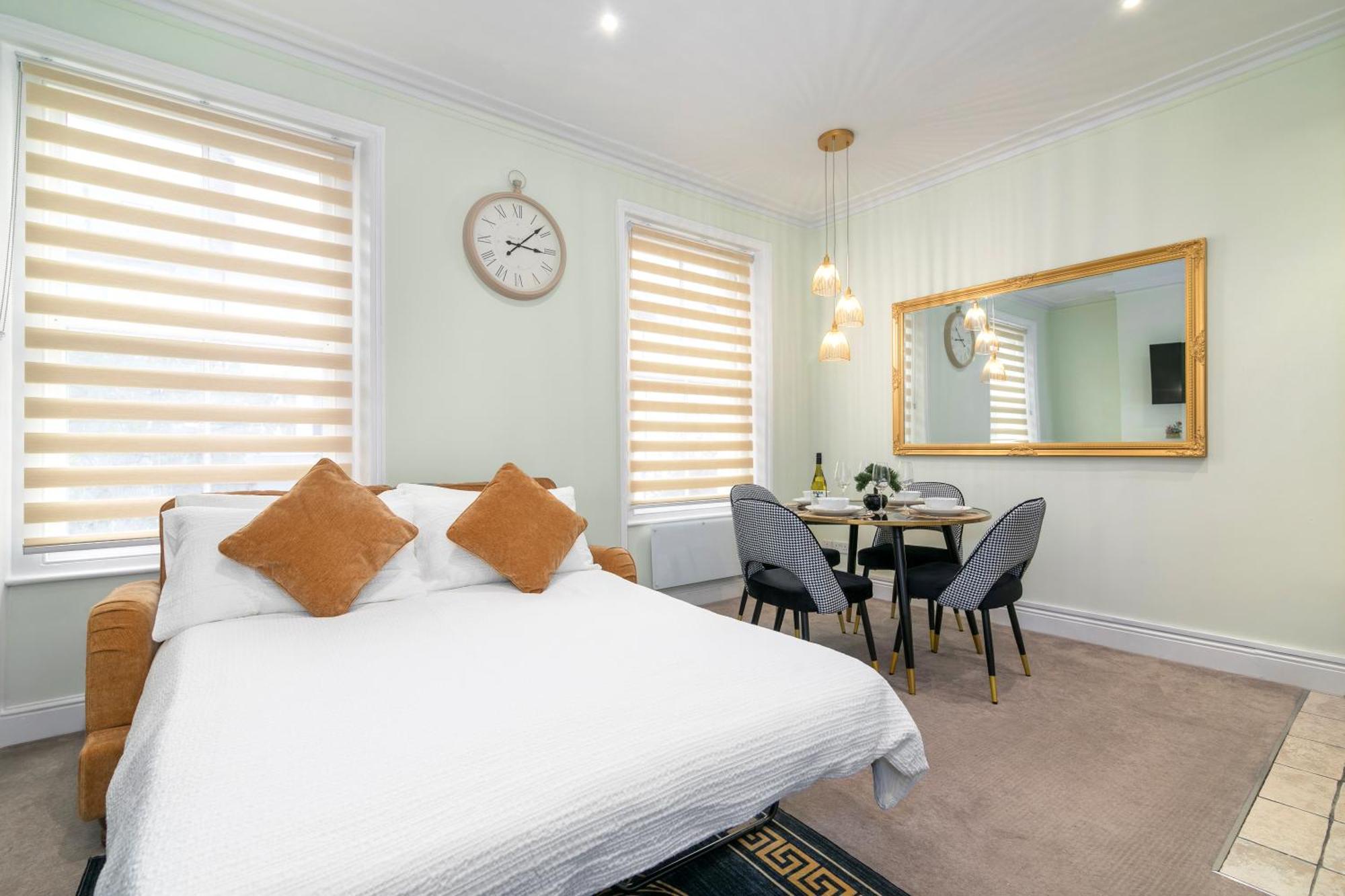 Cosy Flat 5 Min From Holland Park Station! Londonアパートメント エクステリア 写真
